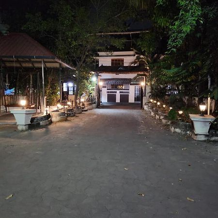 Guruvayoor Resort Guruvāyūr Kültér fotó